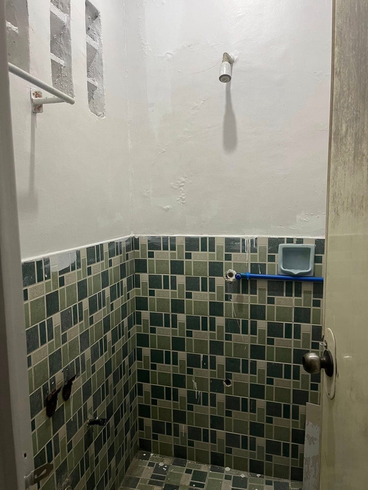 NEW RENOVATE 1 UNIT AVAILABLE‼️ - photo 1