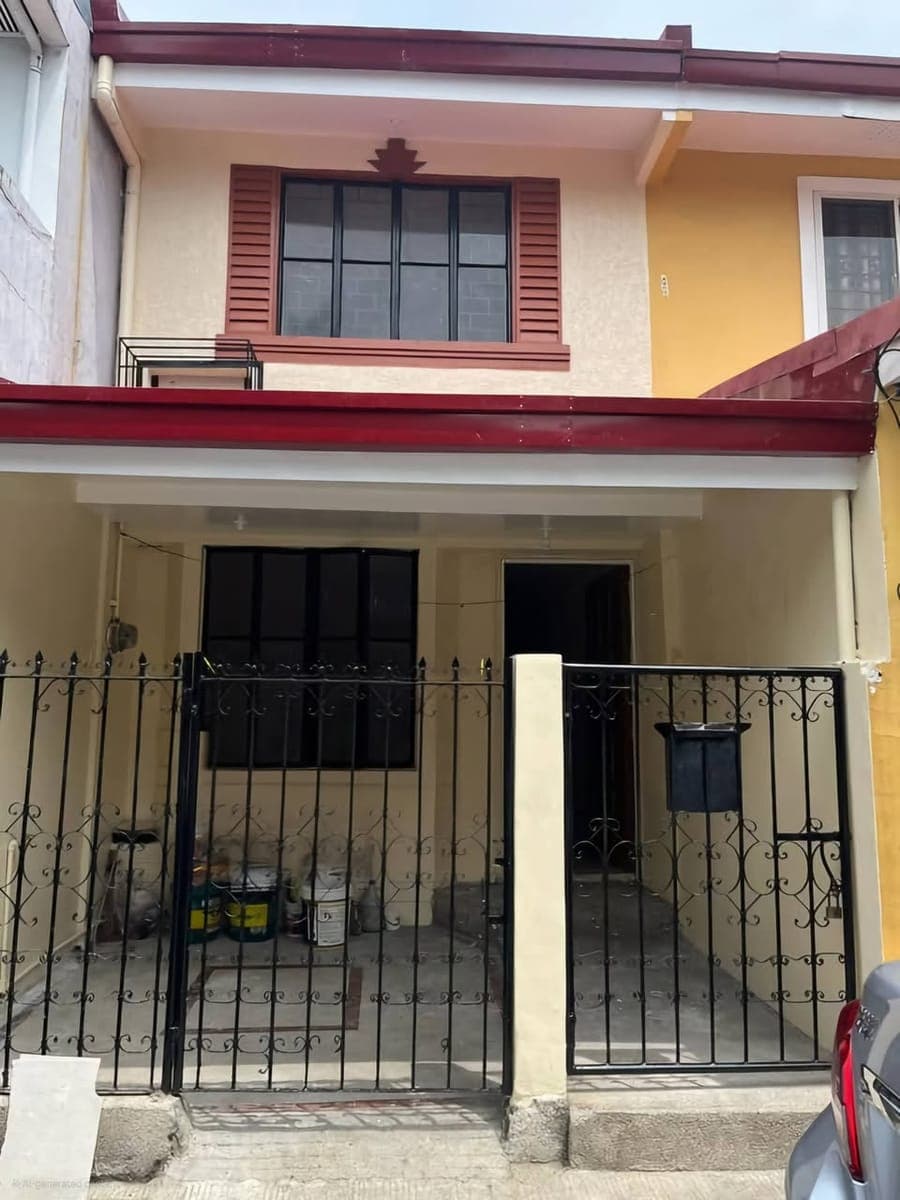 NEWLY RENOVATED TOWNHOUSE FOR RENT – VERAVILLE MANUELA 3, LAS PIÑAS - photo 1