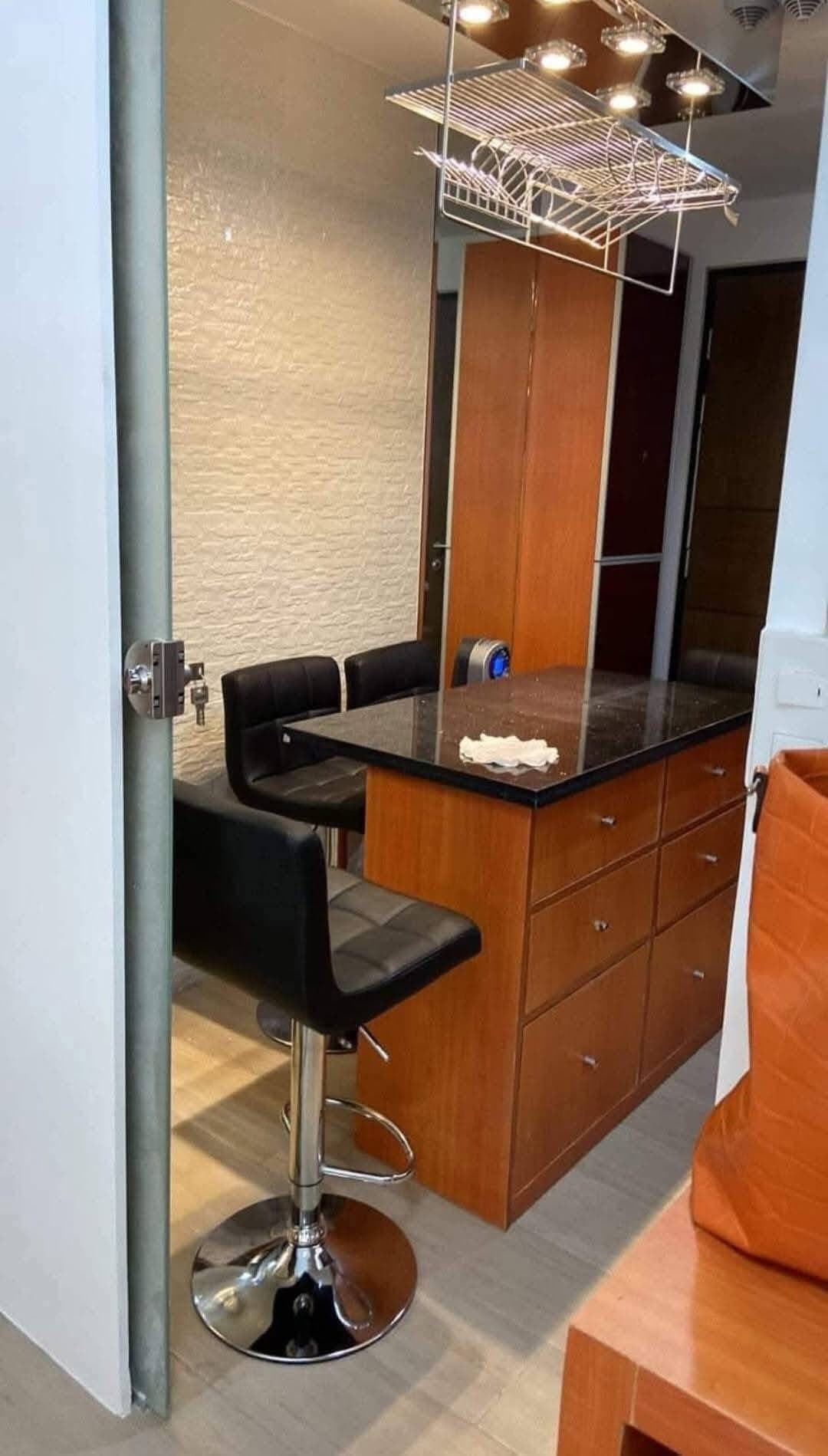 Studio Type Condo Unit for Rent in San Antonio Residences - photo 8