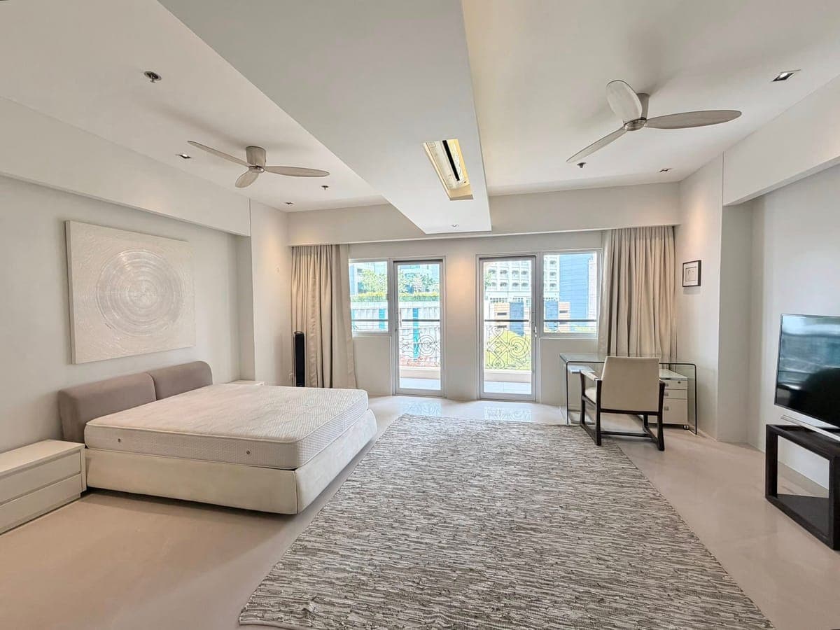 FOR RENT | Newly Renovated Unit in Le Domaine Tordesillas, Salcedo Village, Makati City - photo 1