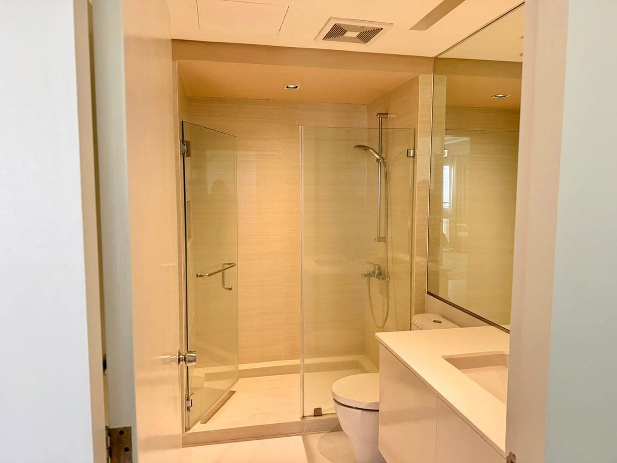 FOR RENT | Newly Renovated Unit in Le Domaine Tordesillas, Salcedo Village, Makati City - photo 5