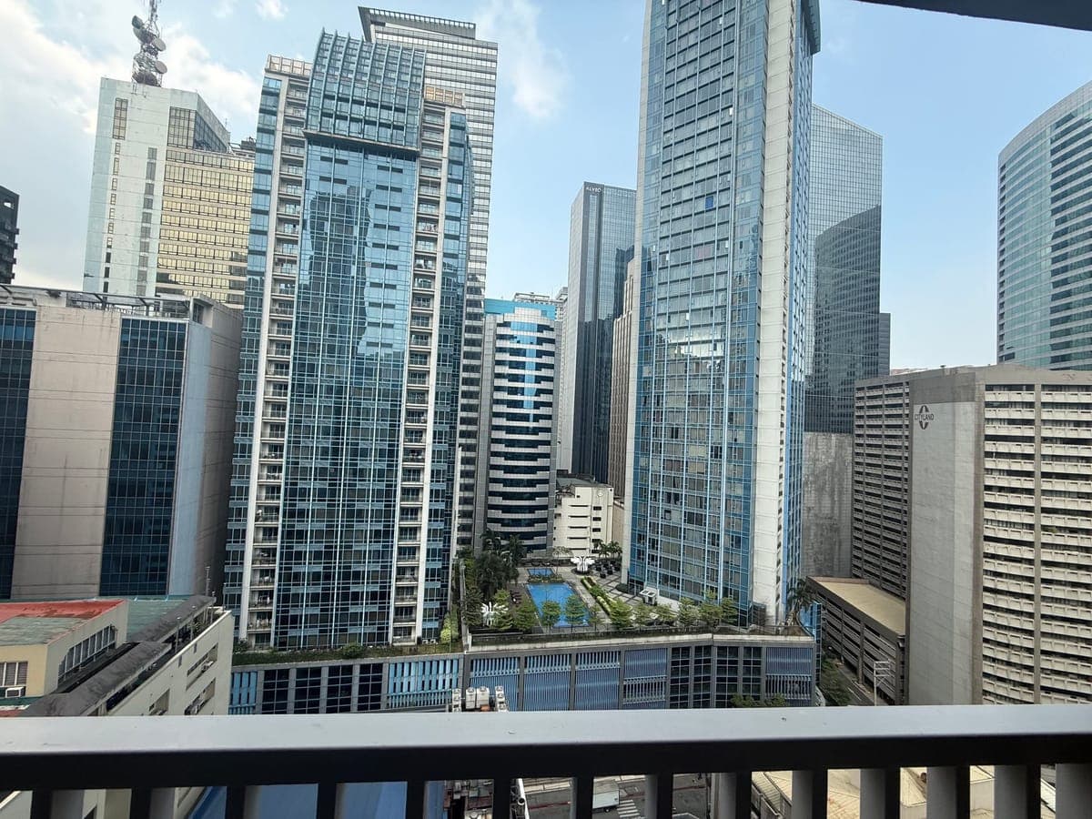 📍Studio Unit For Rent With Small Balcony at The Ellis Makati City 40 Square Meter - photo 3