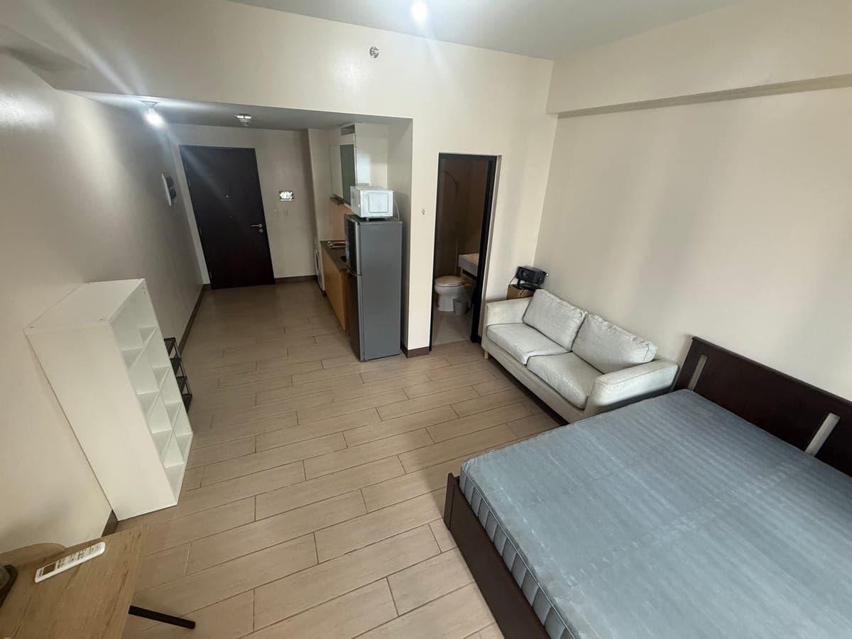 📍Studio Unit For Rent With Small Balcony at The Ellis Makati City 40 Square Meter - photo 4