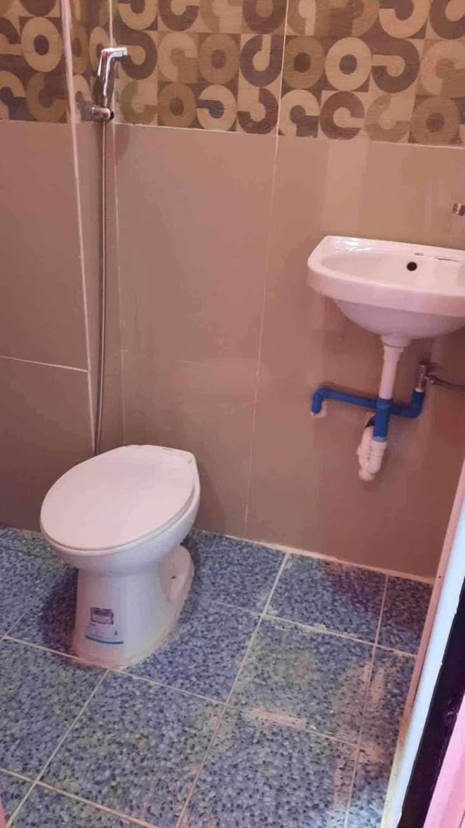 ROOM FOR RENT - photo 1
