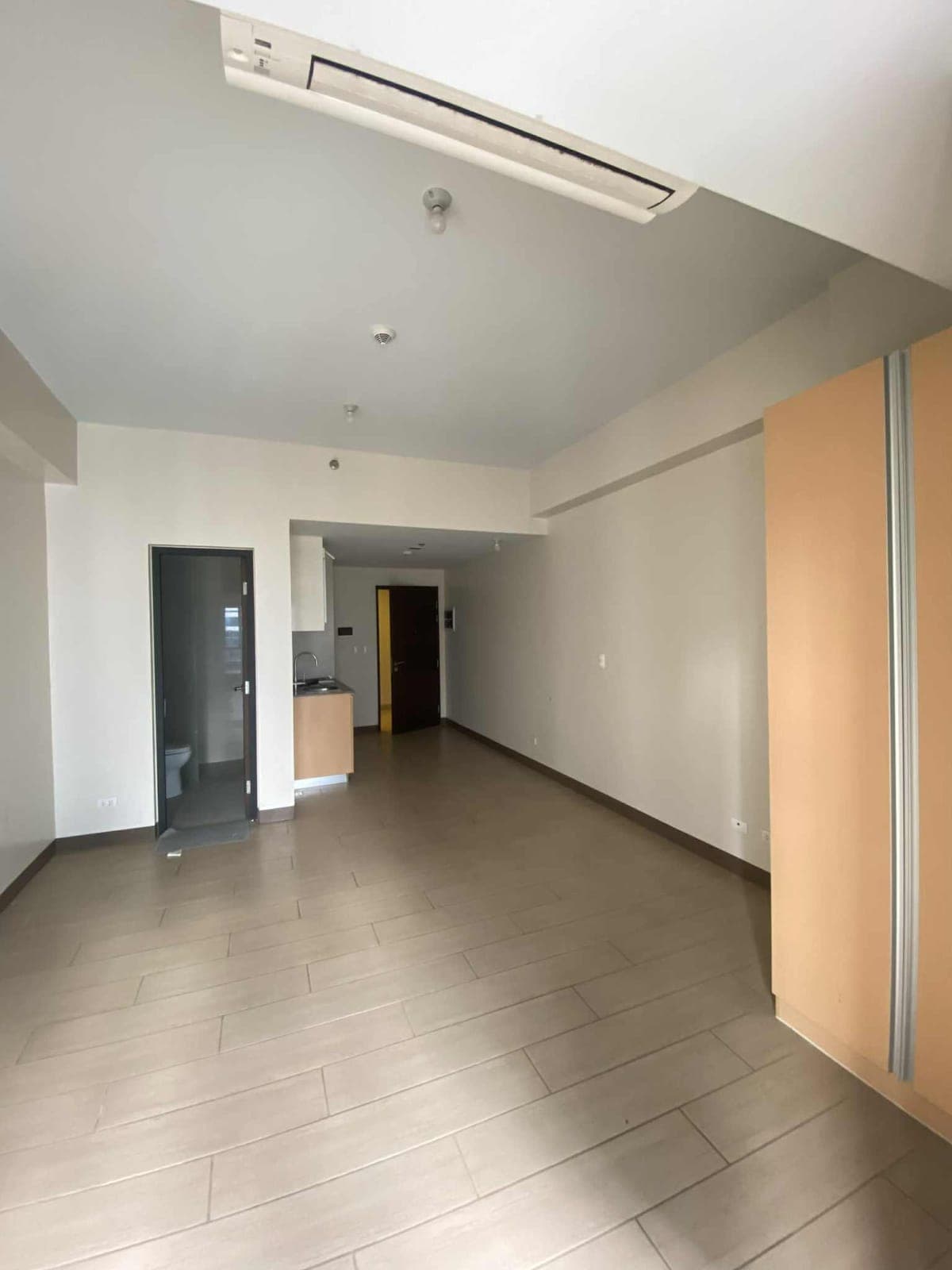 FOR RENT | Studio – ₱20,000 / month - photo 11
