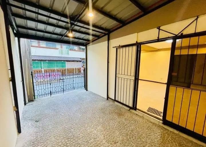 RESIDENTIAL/OFFICE/BUSINESS SPACE FOR RENT - photo 4