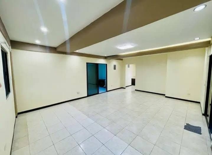 RESIDENTIAL/OFFICE/BUSINESS SPACE FOR RENT - photo 5
