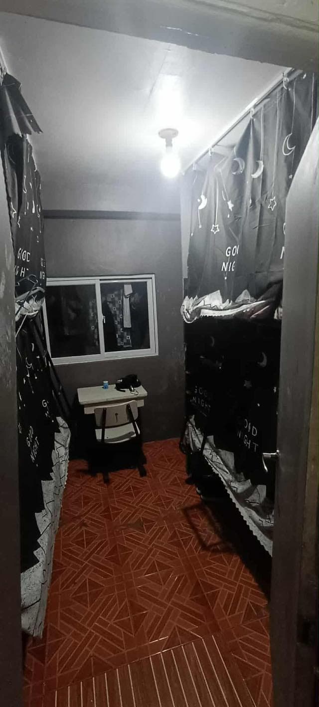 Meron din po BED SPACER for MALE 1 room good for 4 person - photo 3