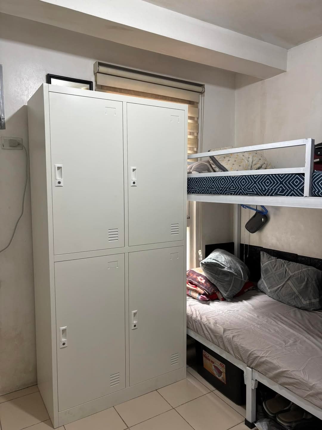 Male Condo Sharing Bago at may Cabinet