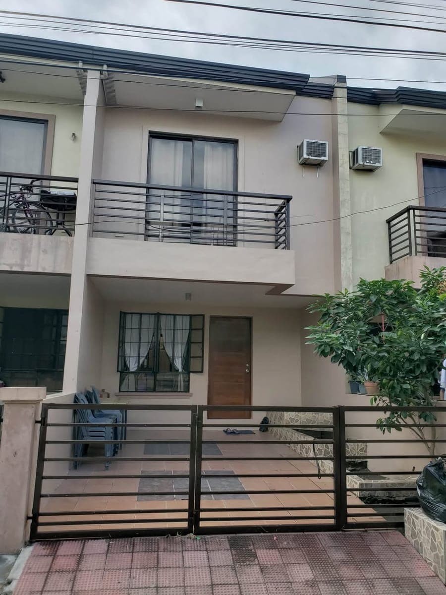 3 br 2 cr 1 car garage townhouse for rent in Teresa Park, Las Pinas, 20k per month, available for vi... - photo 1