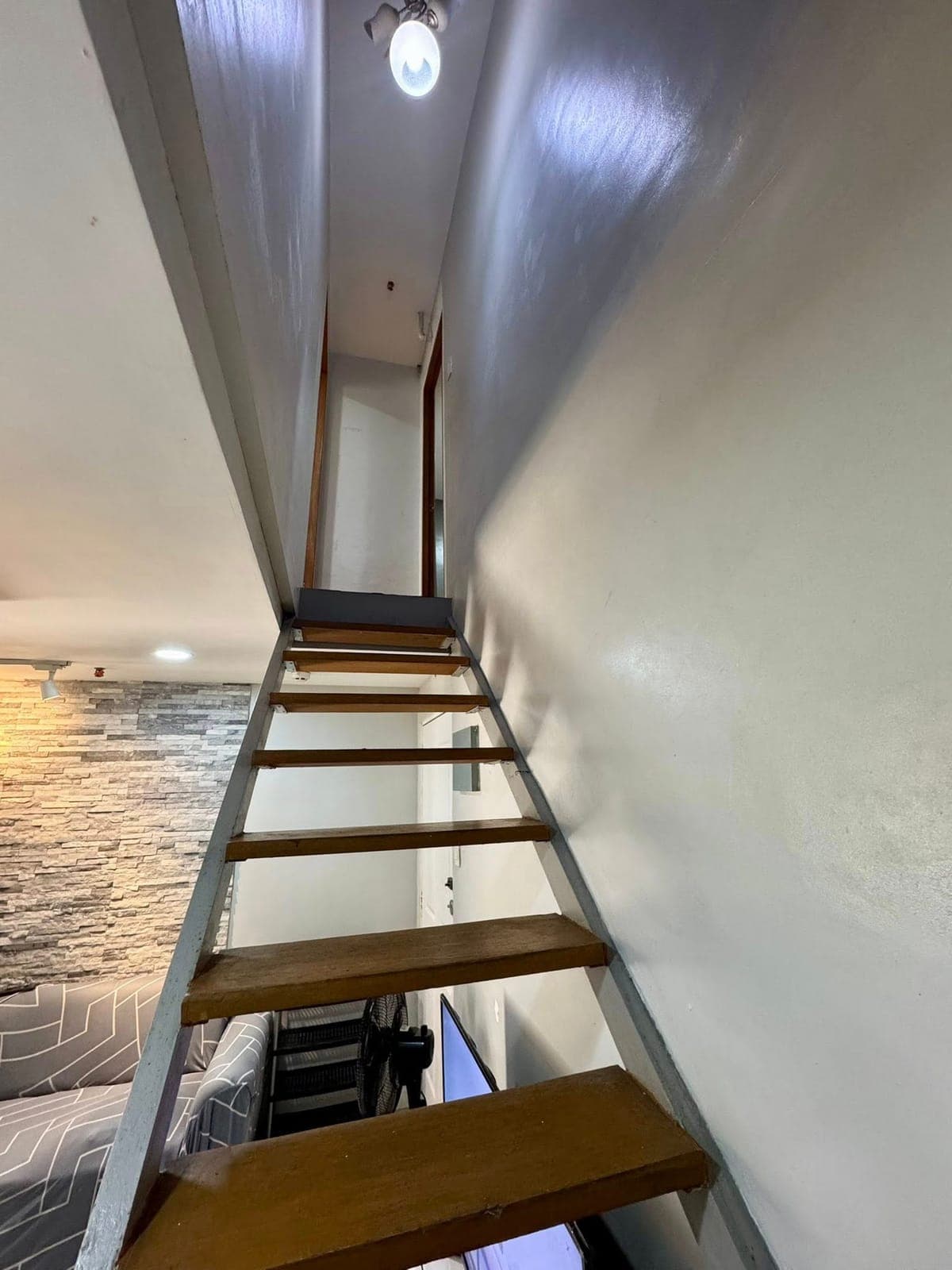 READ!! RUSH!Available for viewing @11AM! 2br now@22k only!/mo 1+1 (1month advance 1 month deposit) p... - photo 1