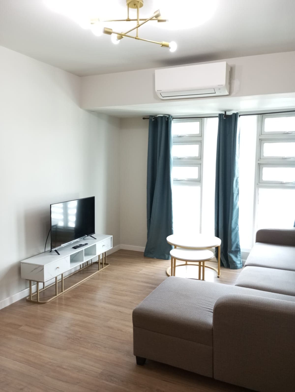 **FOR LEASE: Kroma Tower** - photo 6