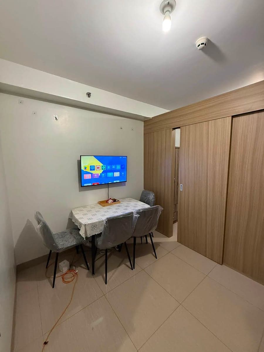 SHORE 2 RESIDENCES FOR RENT - photo 3