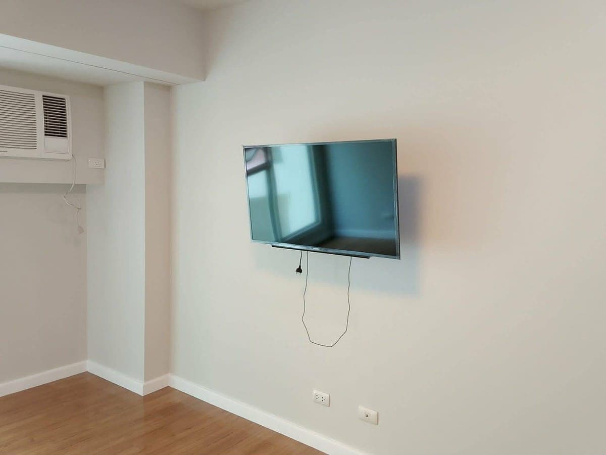 CONDO UNIT FOR RENT - photo 1