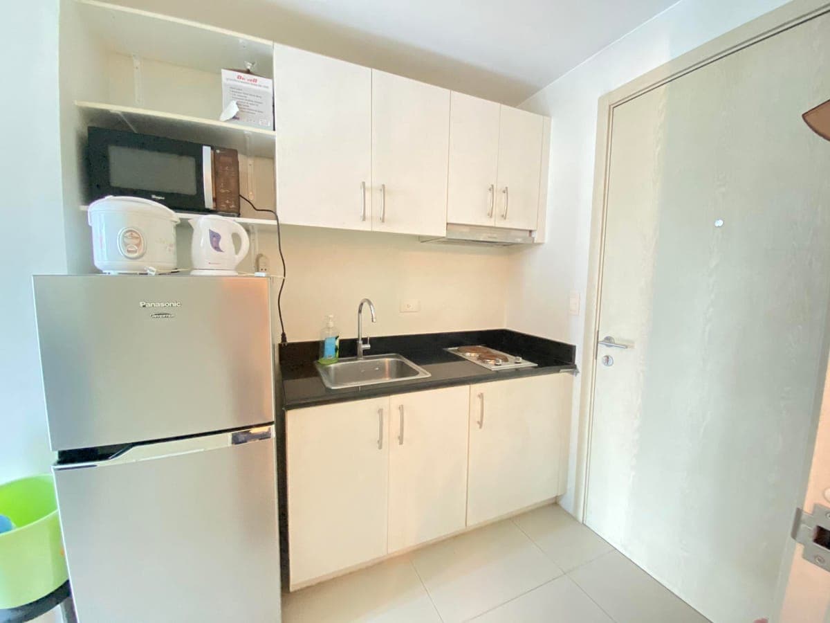 **🏢****Condo Unit For Lease** - photo 8