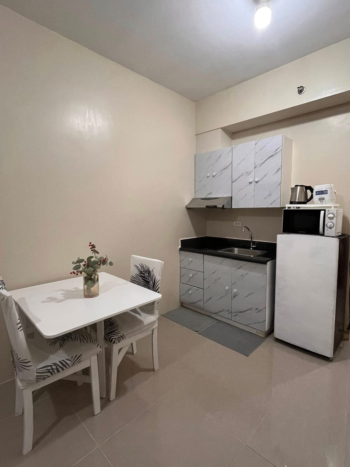 Looking for a cozy place to call home?The Beacon Condominium-Arnaiz Tower - photo 8