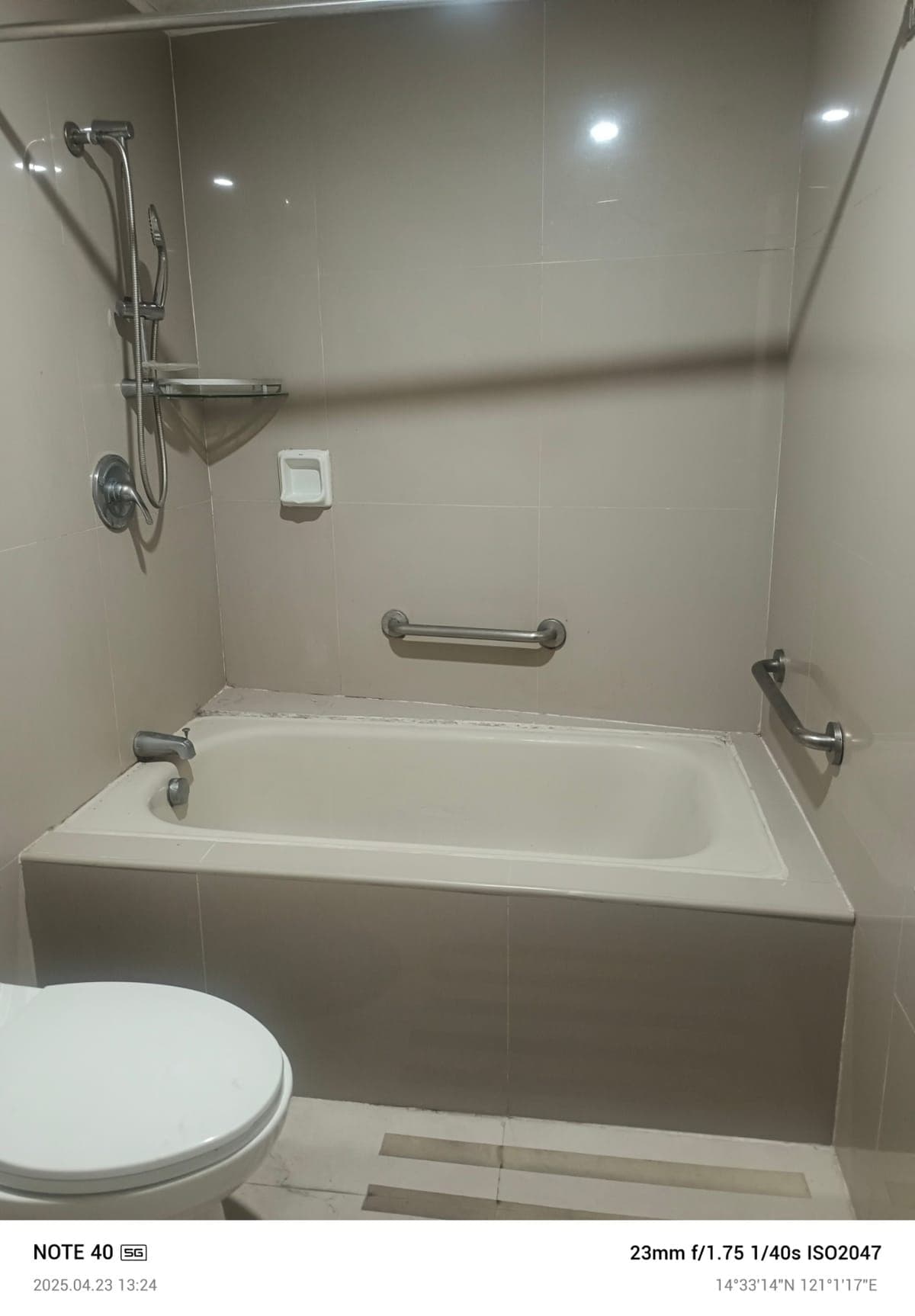 FOR LEASE: 1BR Unit at BSA Tower, Makati City - photo 4