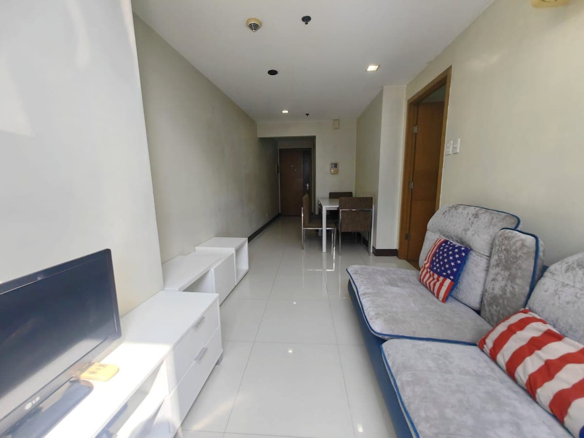 # **For Lease: Makati One Central 1BR ** - photo 8