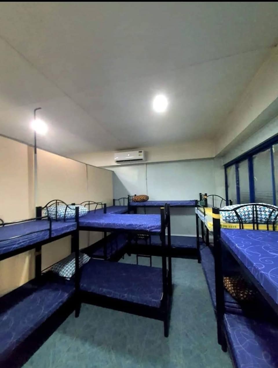 AGATHA'S DORMITORY - photo 3