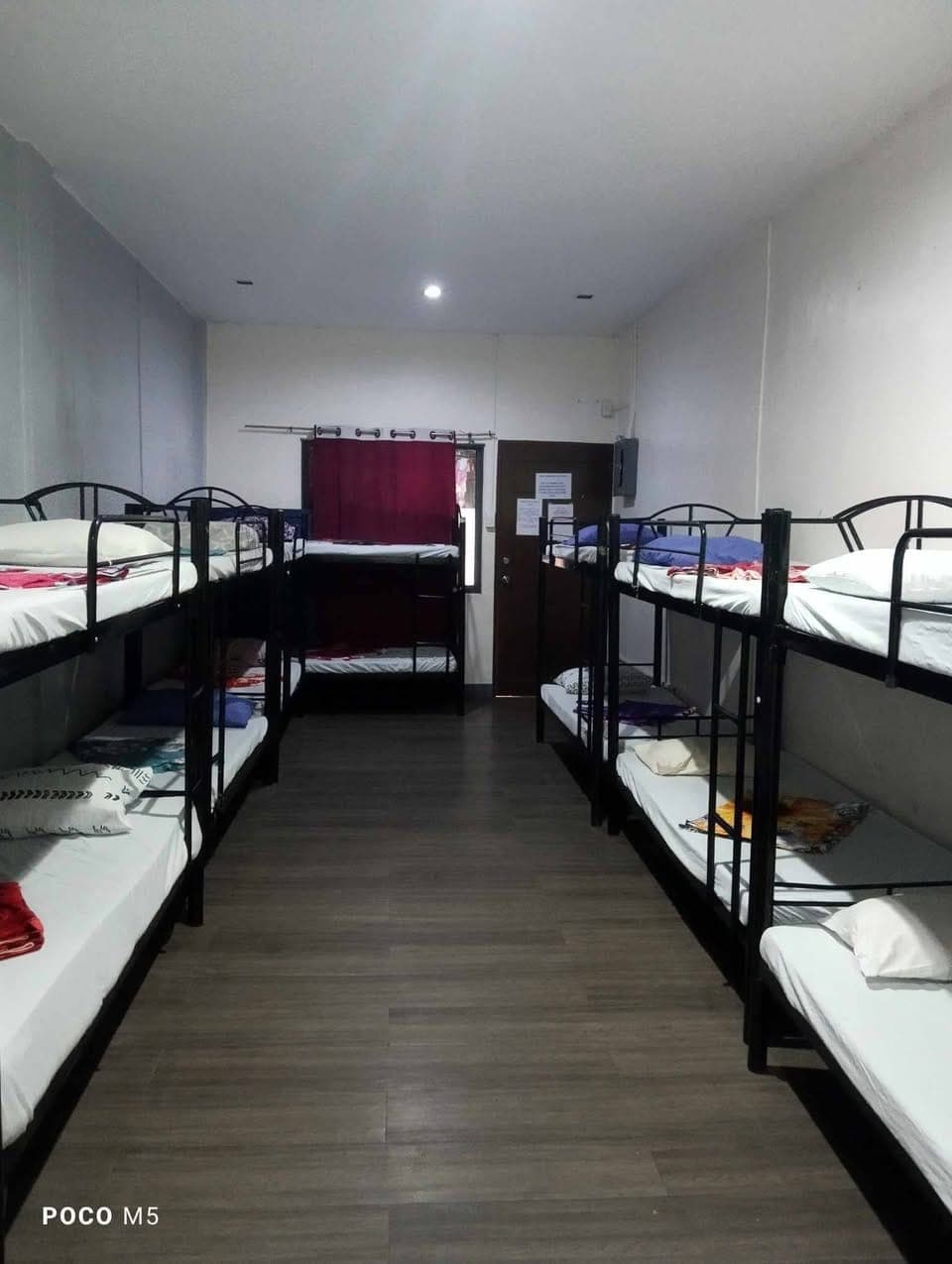 AGATHA'S DORMITORY - photo 5