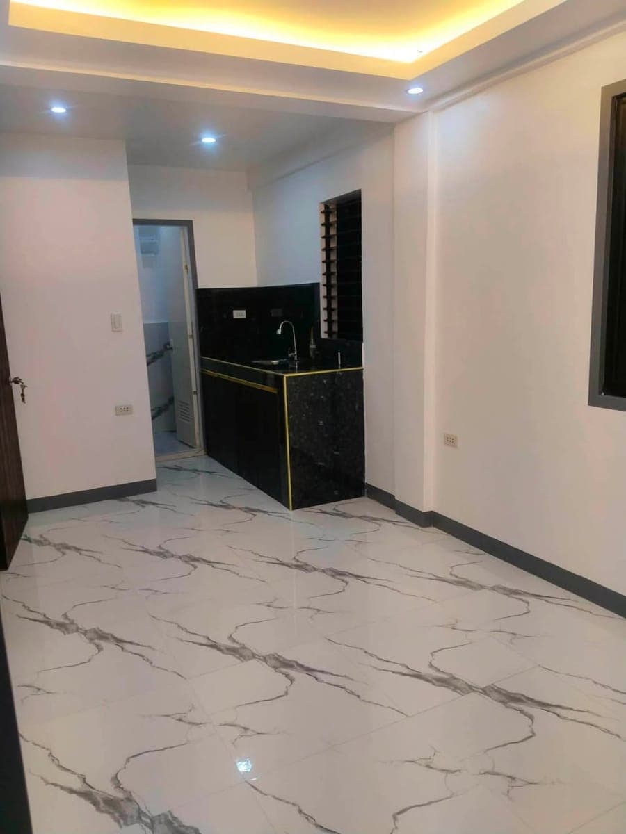 HOUSE FOR RENT (3rd Floor) - photo 3