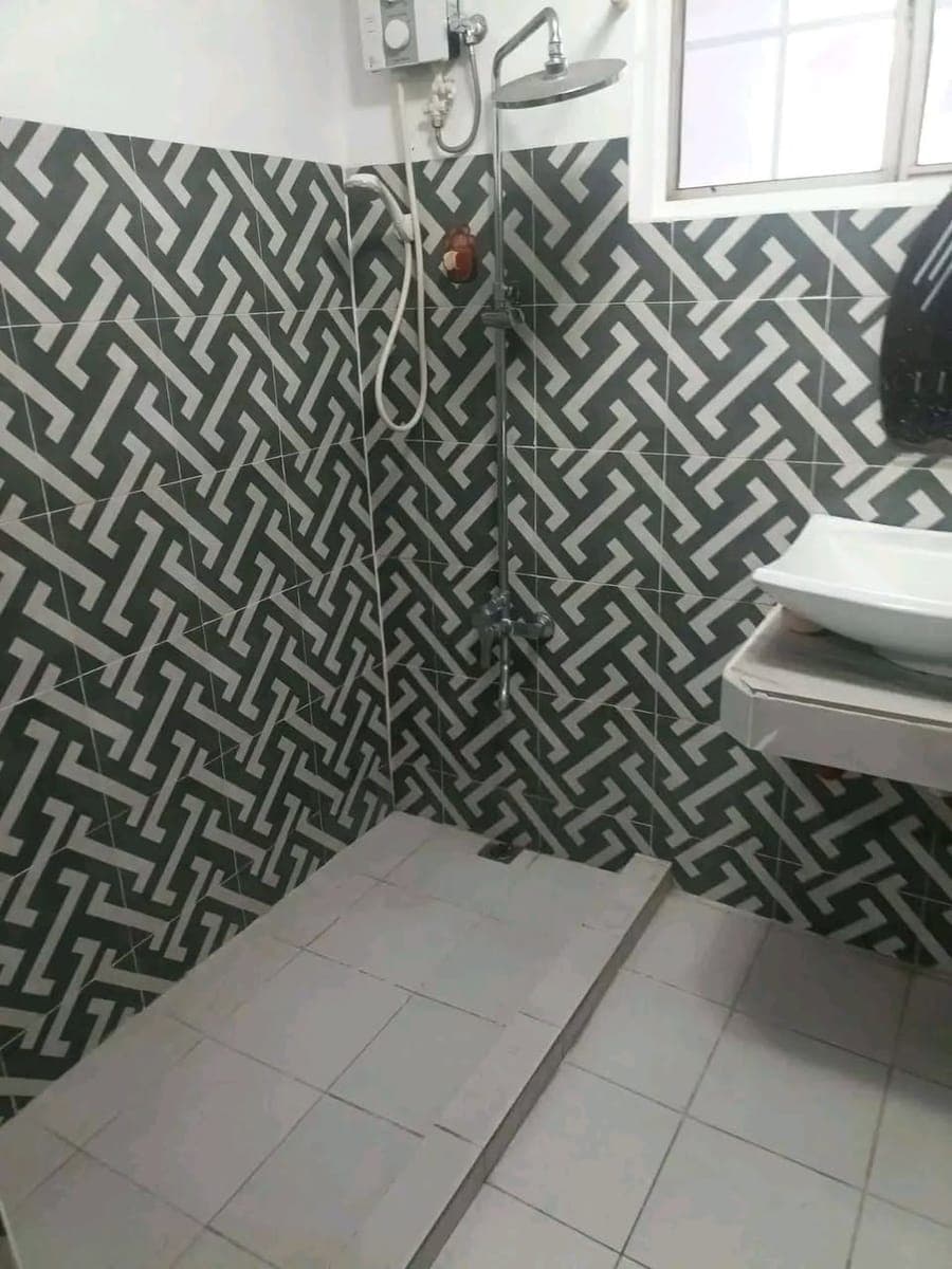 House For Rent in Multinational Village Paranaque City - photo 5