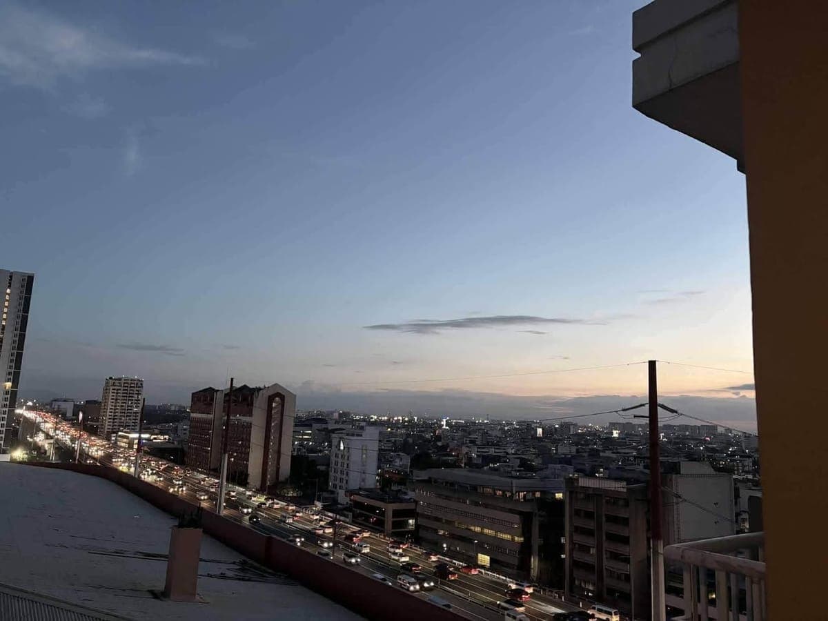 FOR RENT: Laureano Di Trevi  ( Chino Roces Ave ) P20k inclusive of dues - photo 4