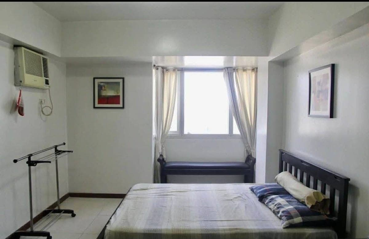 𝐅𝐎𝐑 𝐑𝐄𝐍𝐓 Studio Type Condo at THE COLUMNS LEGASPI VILLAGE - photo 3