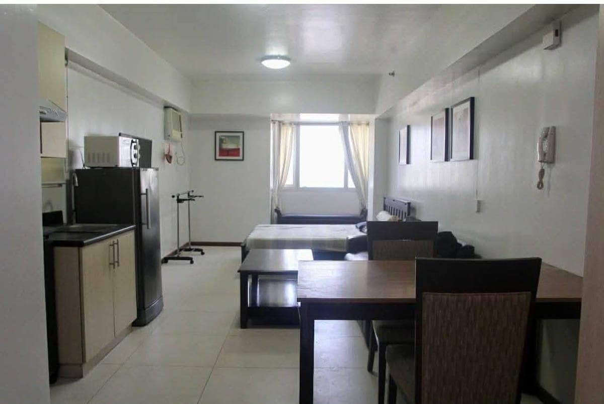 𝐅𝐎𝐑 𝐑𝐄𝐍𝐓 Studio Type Condo at THE COLUMNS LEGASPI VILLAGE - photo 5