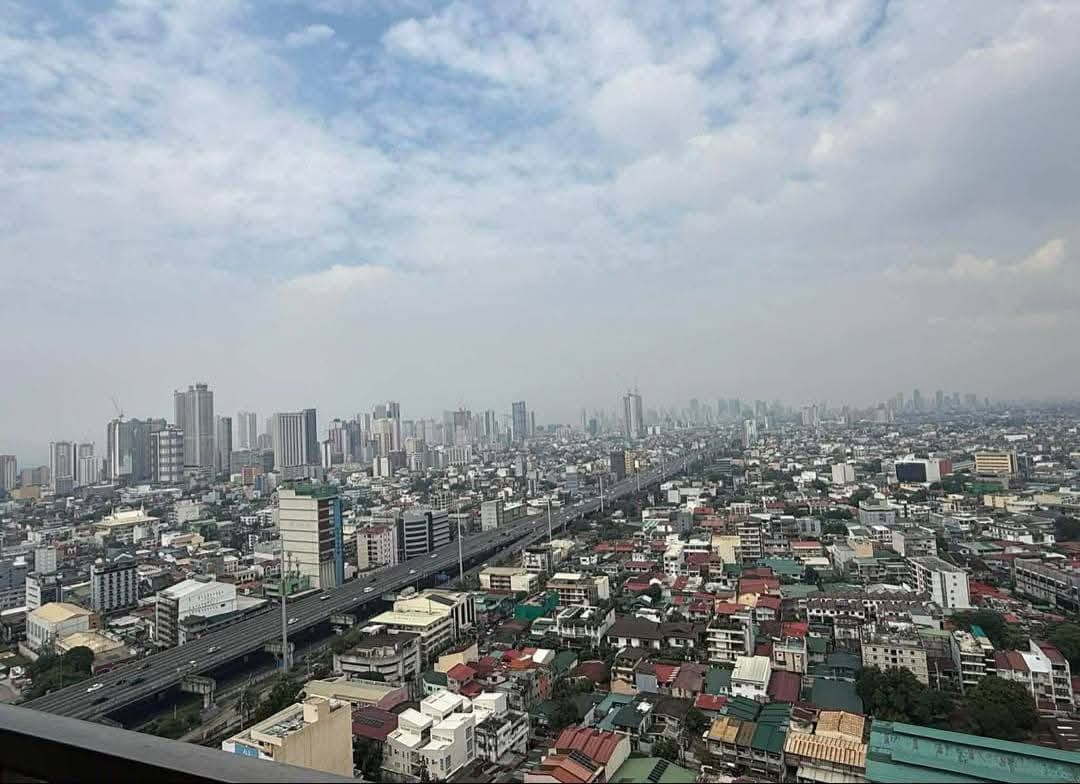 FOR LEASE - - photo 1