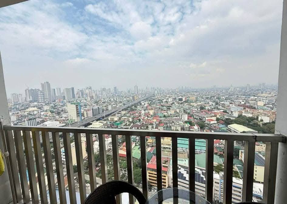 FOR LEASE - - photo 2