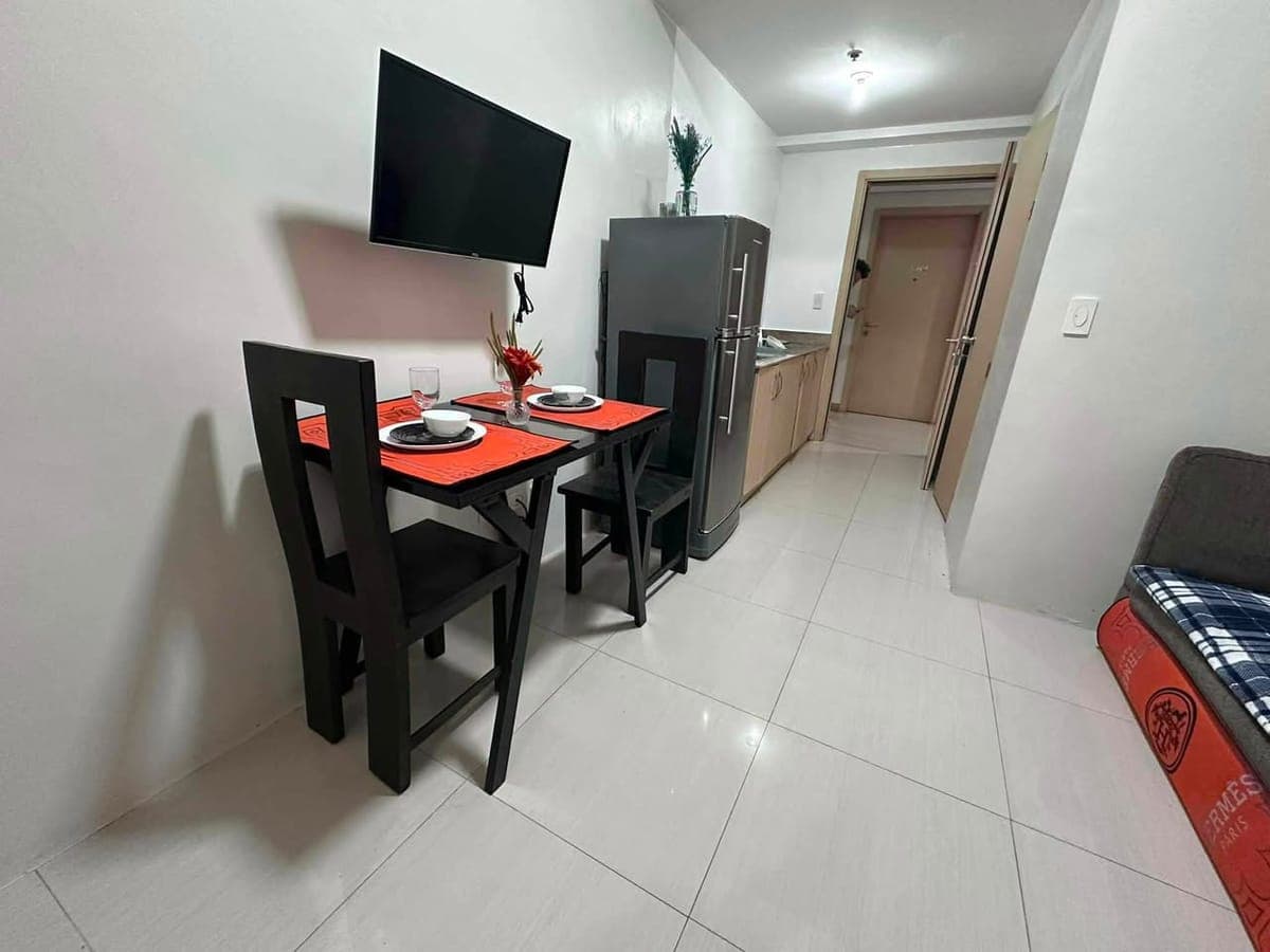 Field residences near sm sucat - photo 5