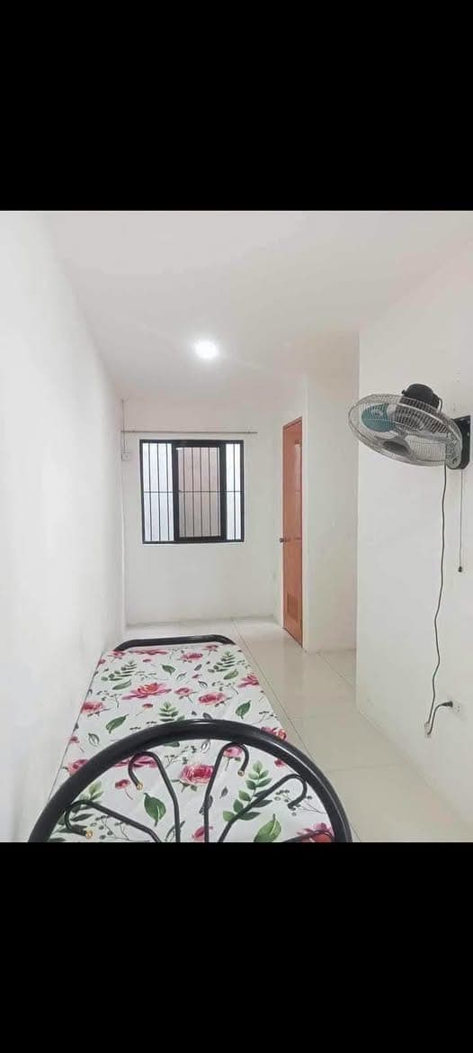🏠 Las Pinas Room for Rent walking Distance Savemore Along Marcos Alvarez & Las Pinas Medical Center!🏠 - photo 3