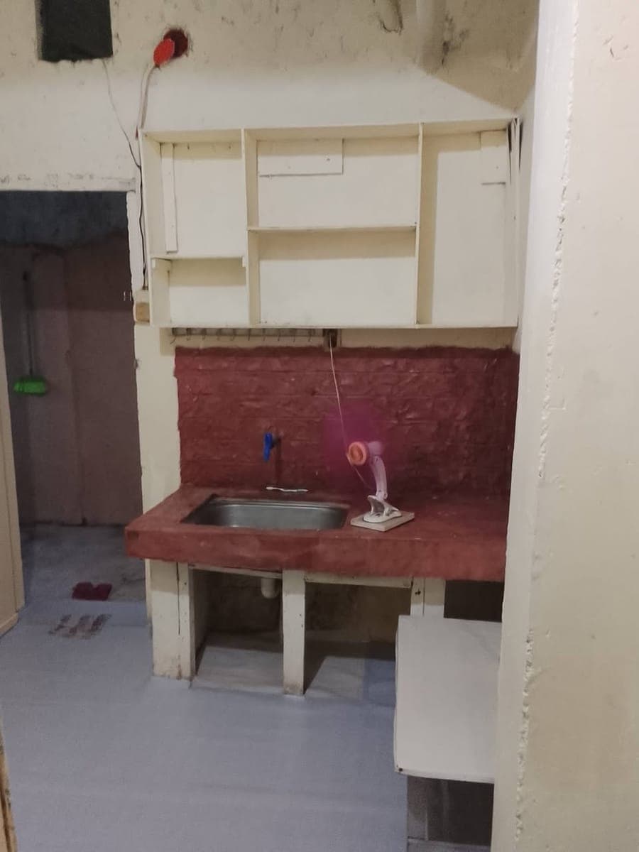 ROOM FOR RENT - photo 3