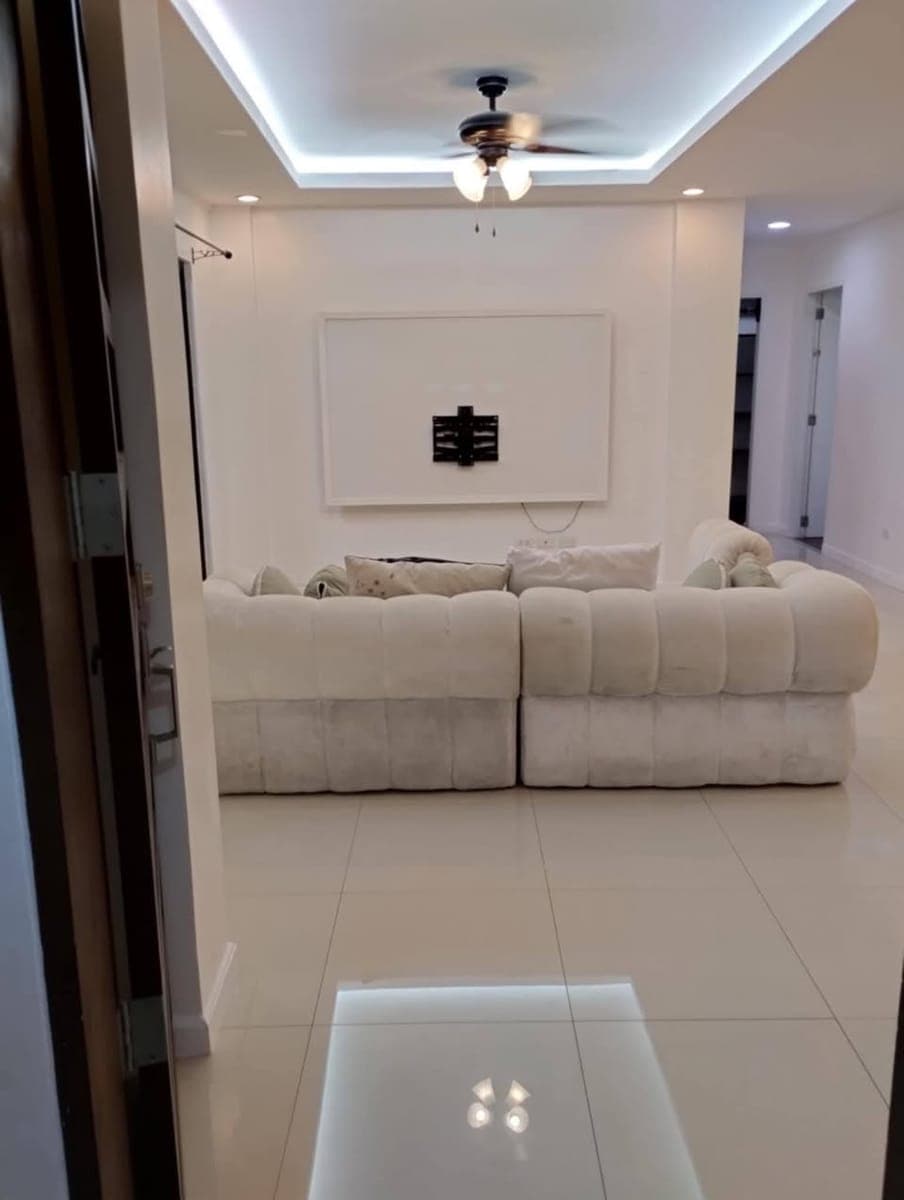 🏡FOR RENT : Townhawz @ BFRV LPC - photo 1