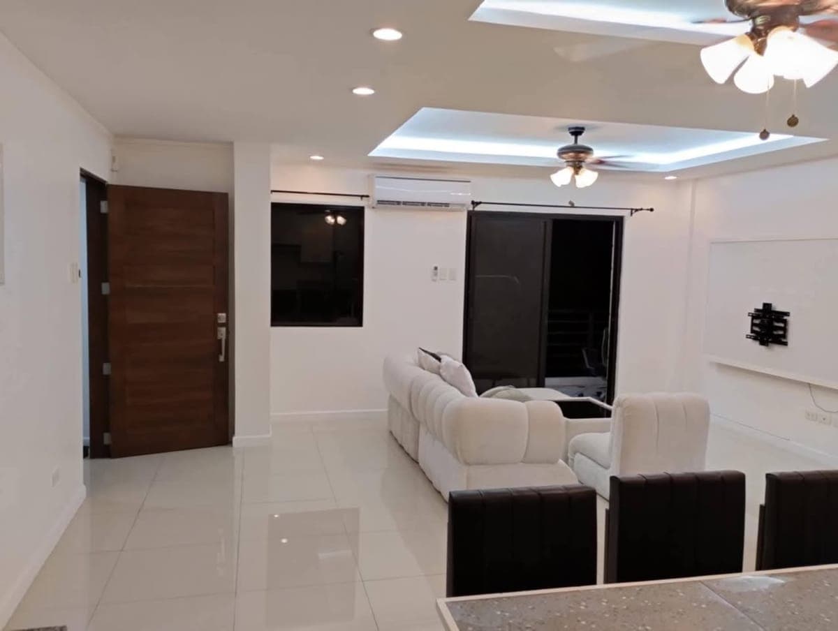 🏡FOR RENT : Townhawz @ BFRV LPC - photo 4