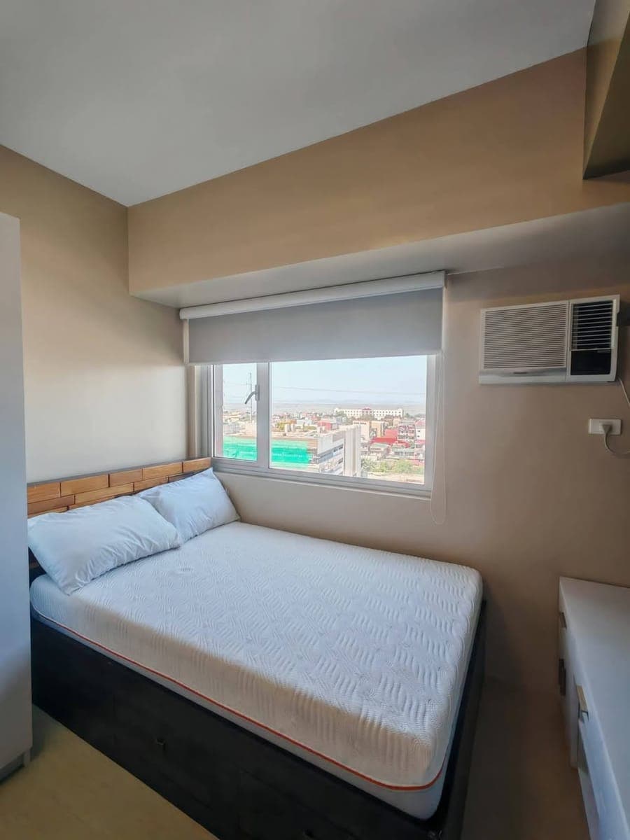 🏙️ 𝐀𝐕𝐈𝐃𝐀 𝐓𝐎𝐖𝐄𝐑𝐒 𝐀𝐋𝐓𝐔𝐑𝐀 - photo 1