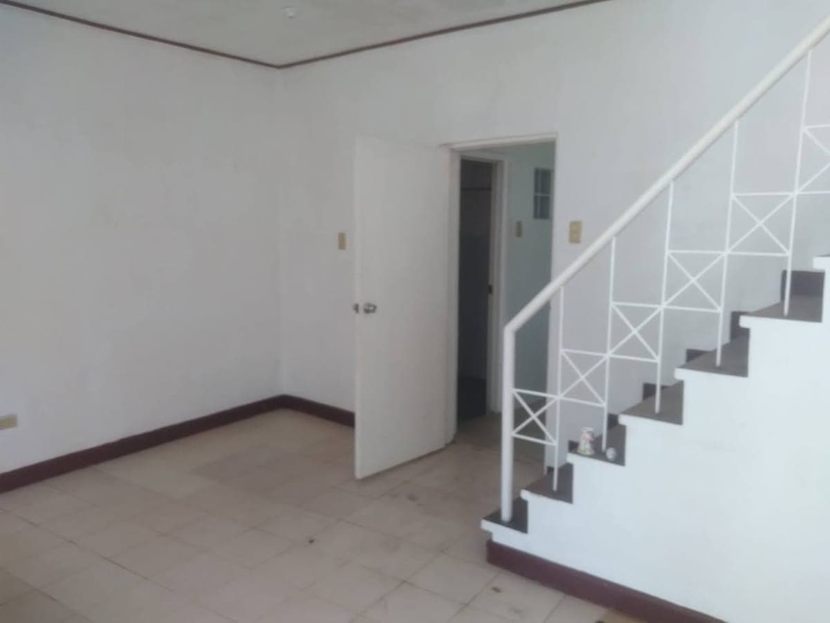 🏡FOR RENT inside BFRV Las Pinas - photo 2