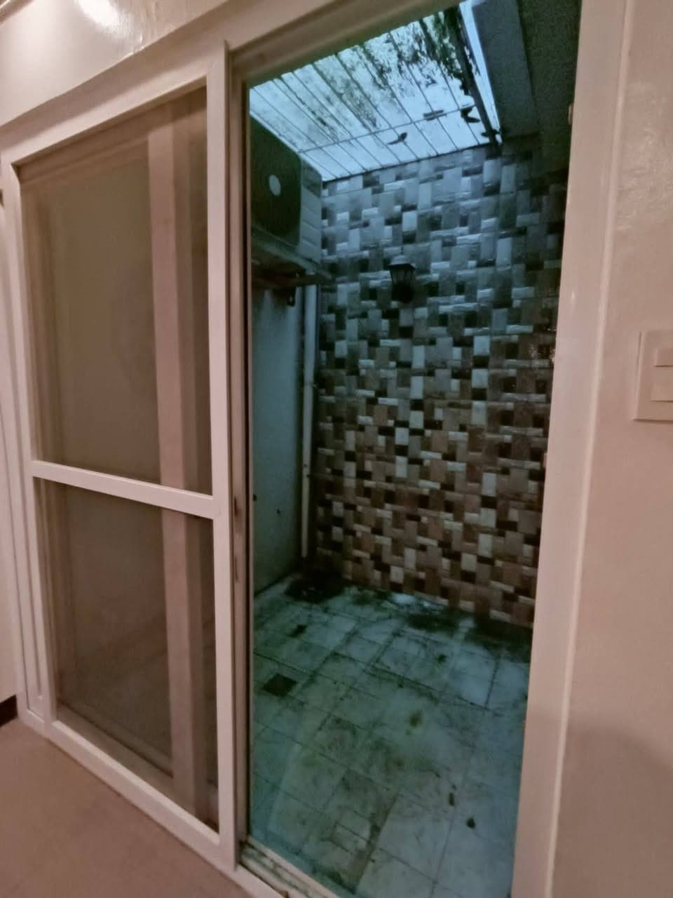 Makati Prime Townhouse For Rent - photo 3