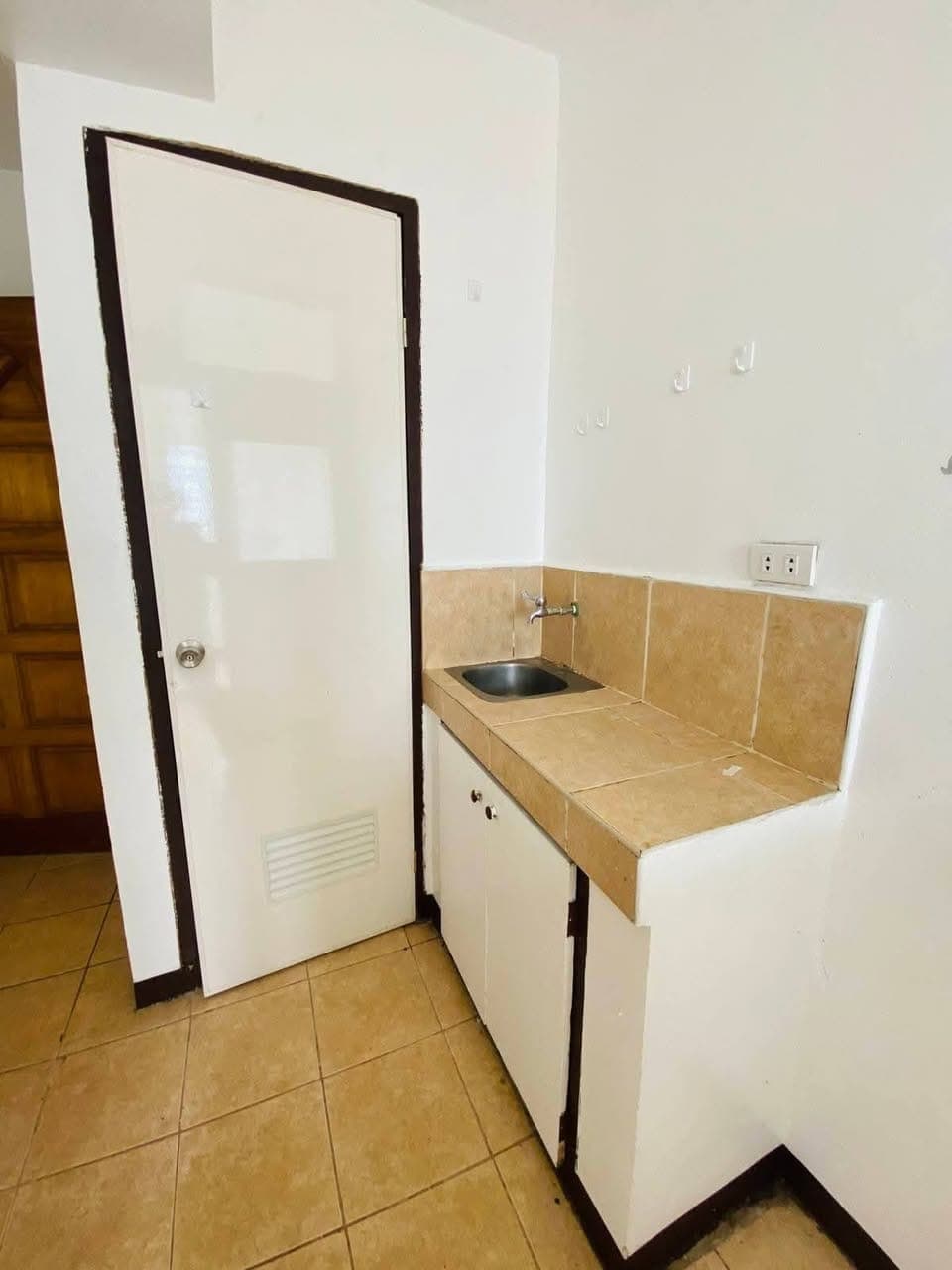 ***MAKATI APARTMENT FOR RENT*** - photo 5