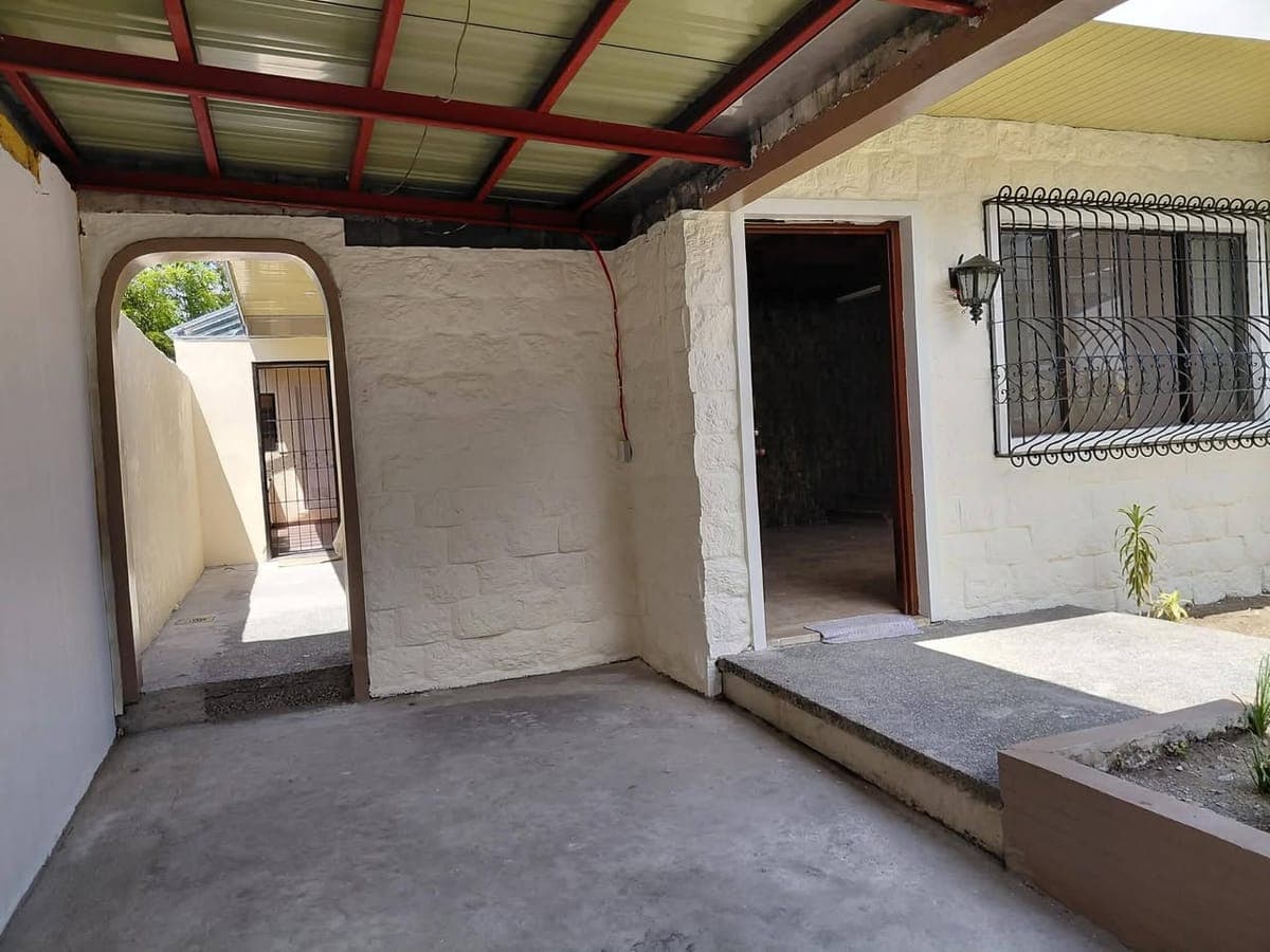 Bungalow House for Rent - photo 2
