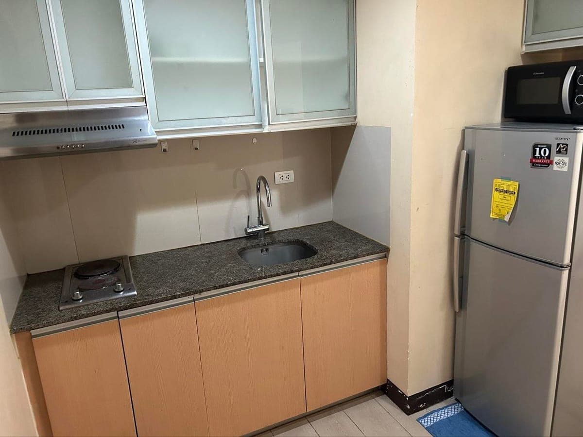 FOR RENT | Two Central, Makati - photo 2