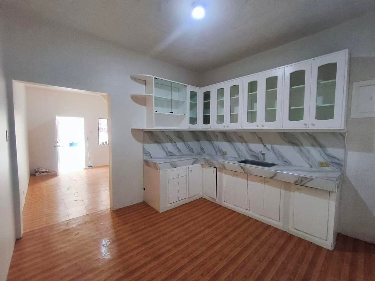 Apartment for Rent near SM Southmall - photo 5