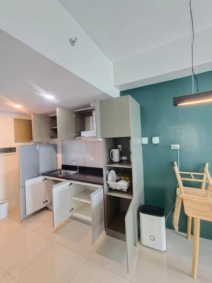 ₱35K MONTHLY‼️ | FULLY FURNISHED 2BR WITH BALCONY AT 100 WEST MAKATI - photo 3