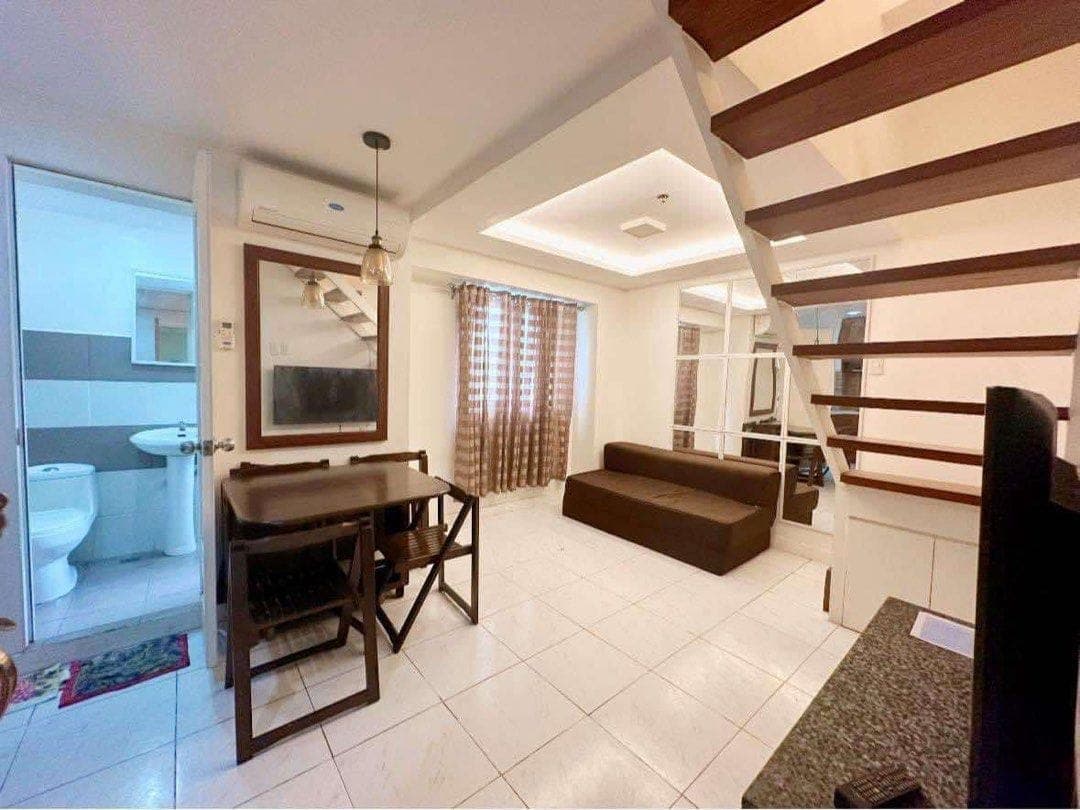 FOR RENT: VICTORIA DE MAKATI - 2 BEDROOM UNIT - photo 4