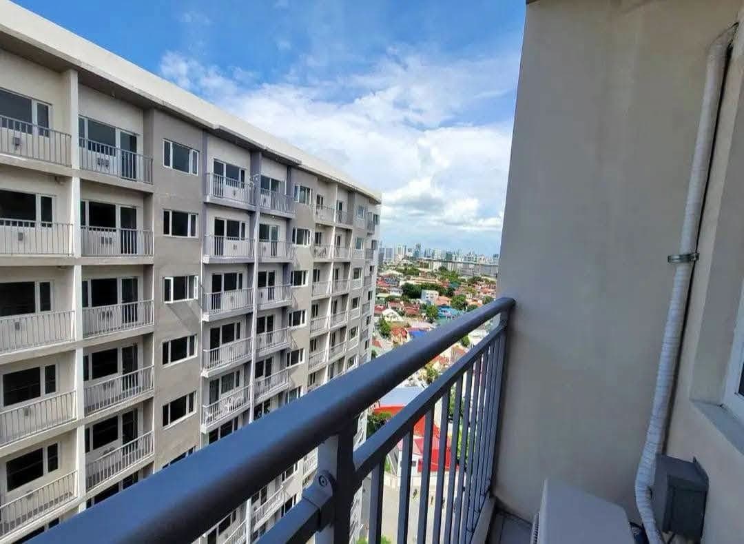 SOUTH RESIDENCES (behind SM Southmall) - photo 2