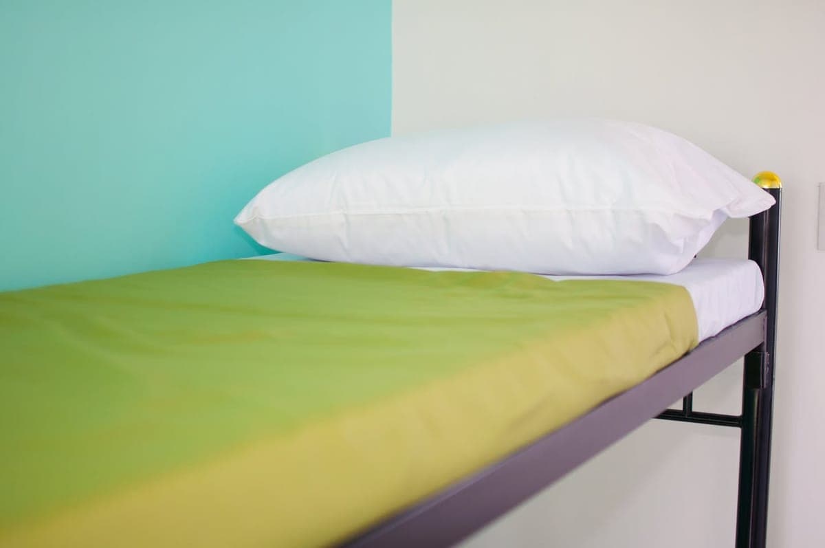 Female Ladies Bedspace Makati - photo 5