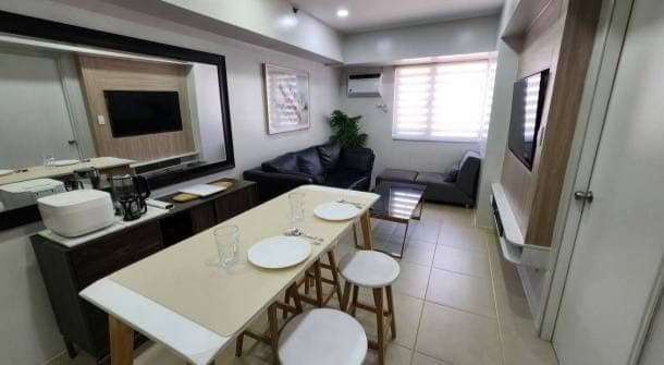 LEASE | Turf BGC Tower 1, Taguig - photo 2