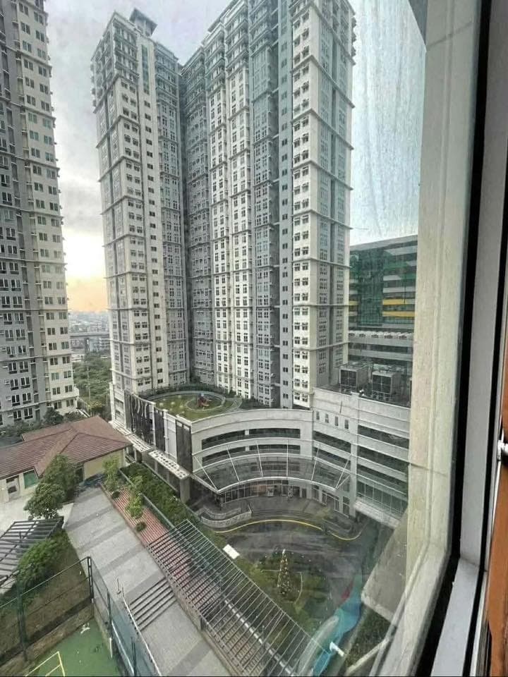 ₱20K MONTHLY‼️ | 1BR IN SAN LORENZO PLACE – CONNECTED CITY LIVING - photo 1
