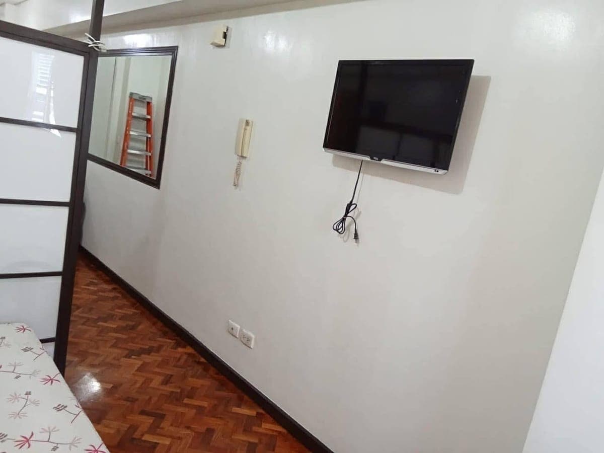 For Rent at The Columns Ayala (ER1306) - photo 4